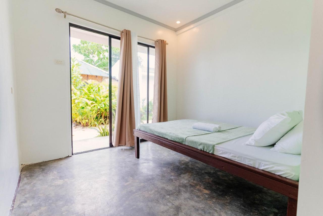 Kawayan Hostel Хенерал Луна Екстериор снимка